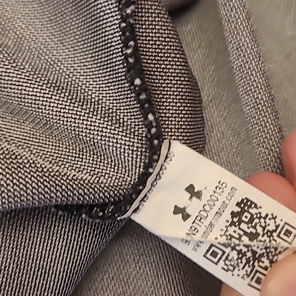 Under Armour Heatgear Short Sleeved Athletic T-shirt - Picture 7 of 9